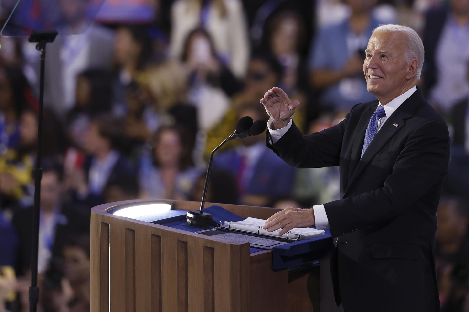 Una multitud ovaciona a Biden en Convención Demócrata