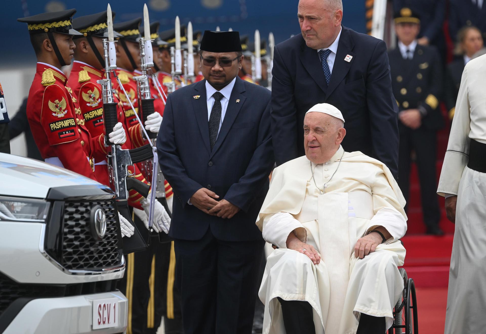 Papa Francisco emprende por Asia y Oceanía su viaje más largo y arriesgado