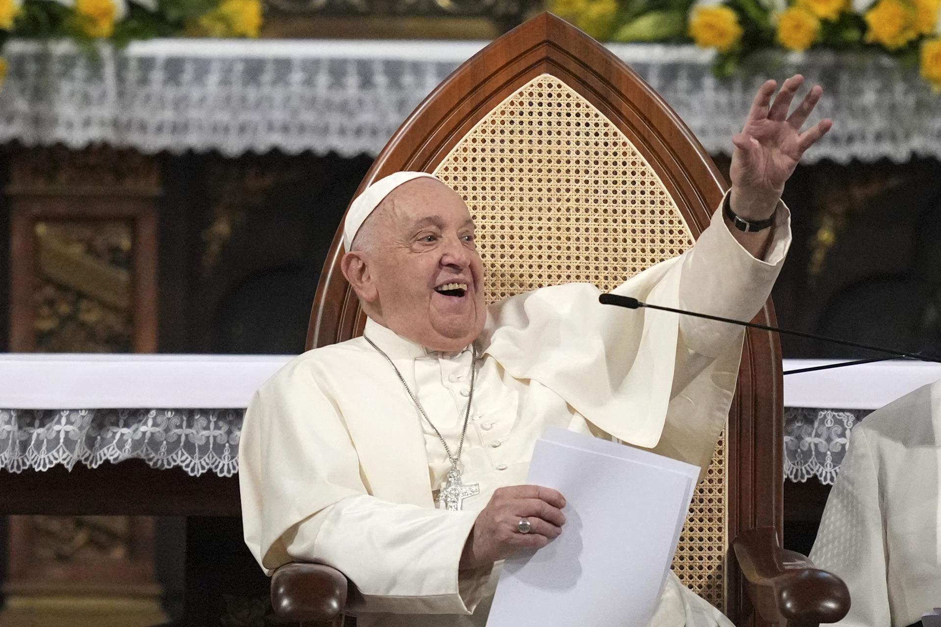 Siete arrestados por planear un ataque contra el papa Francisco