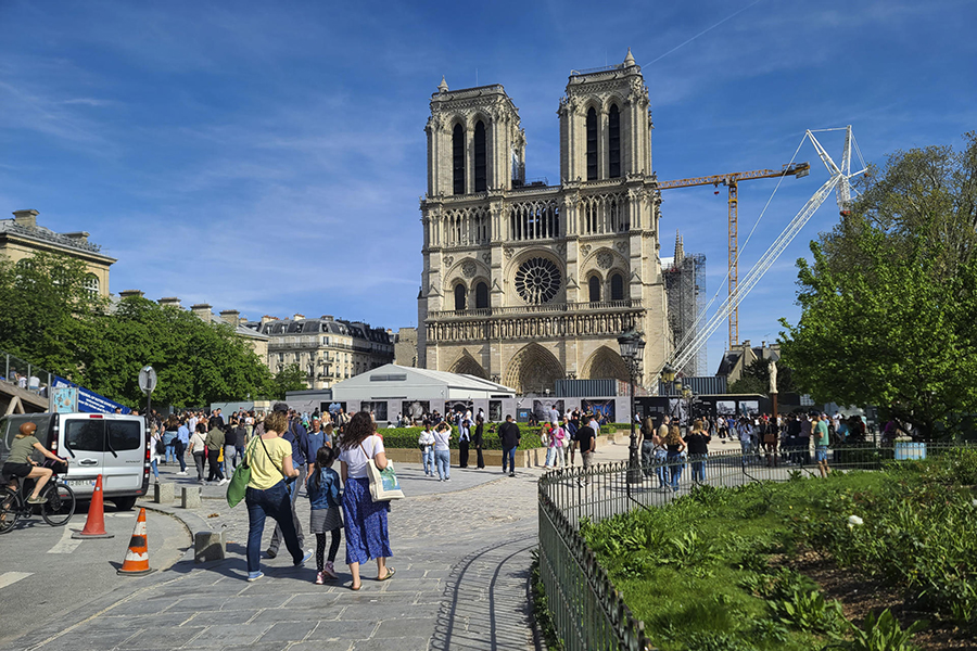 A 10 semanas de su reapertura, a Notre Dame solo le faltan "algunos acabados"