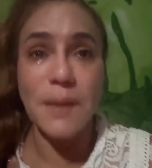 Entre lágrimas, Sandra Sandoval reacciona ante el hallazgo de vigas en Monagrillo