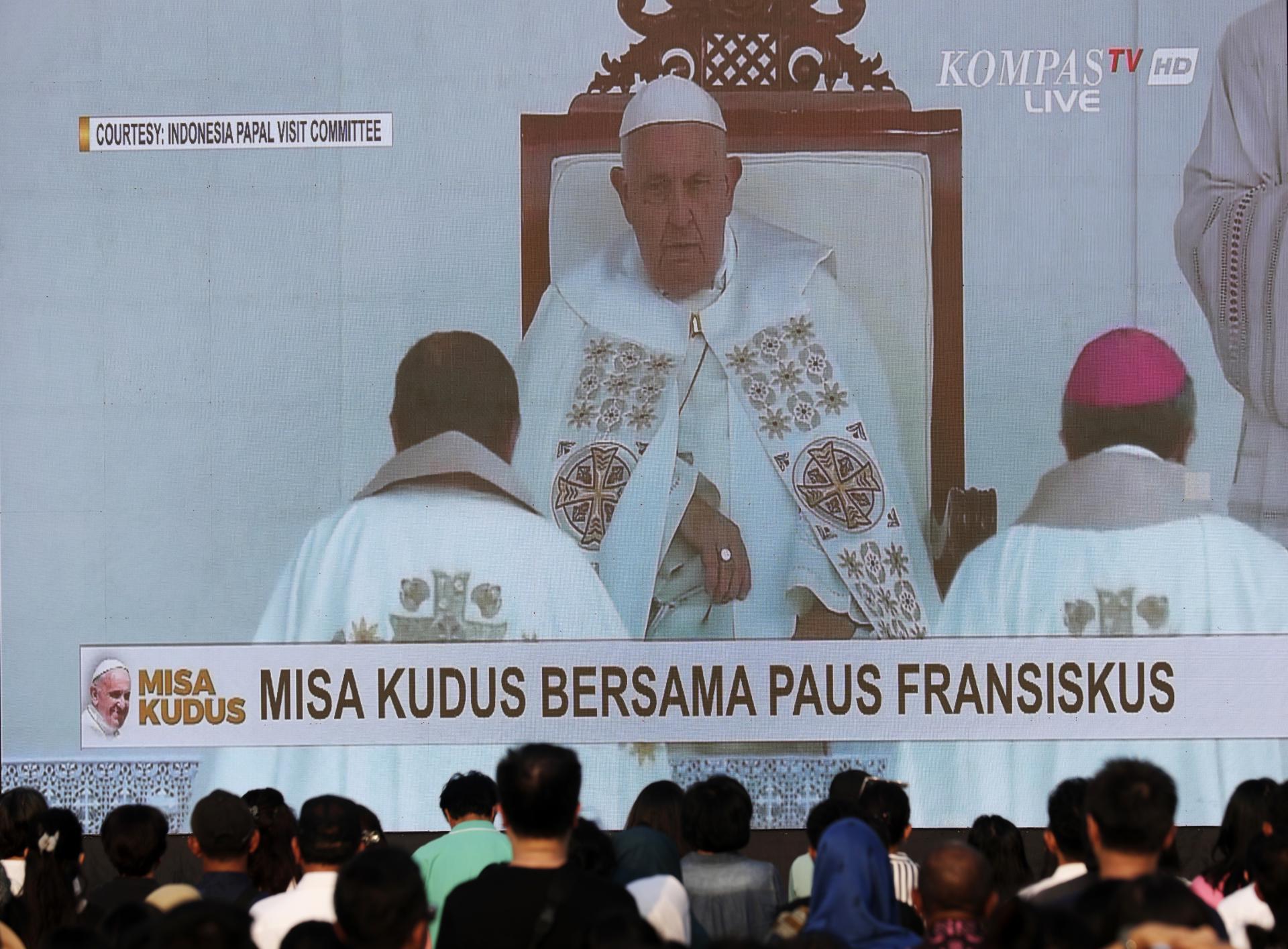 El Papa culmina su gira en Indonesia con importante declaración interreligiosa