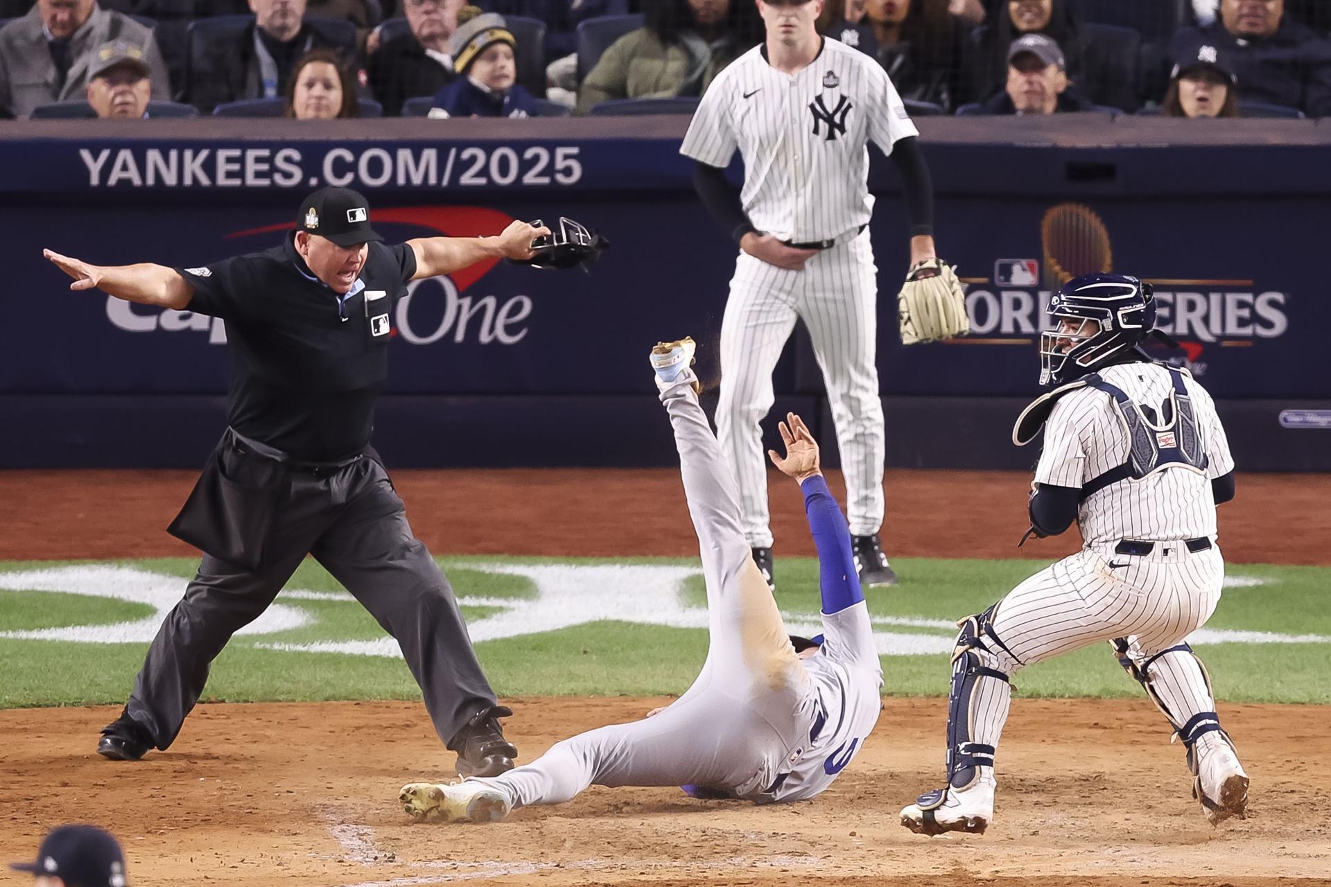 Los Dodgers quedan a un triunfo de conquistar la serie mundial