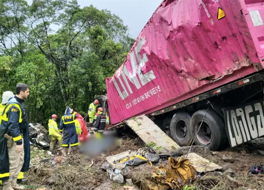 Mueren nueve miembros de un equipo de remo en accidente en Brasil