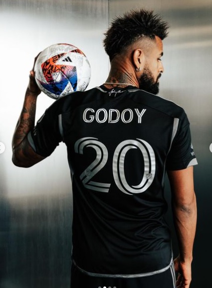 Aníbal Godoy es nominado al premio Mejor gol del año en la MLS