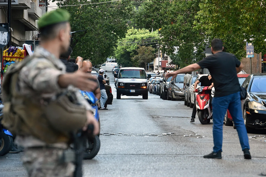 Cómo Israel engañó a Hezbulá para explotar sus beepers