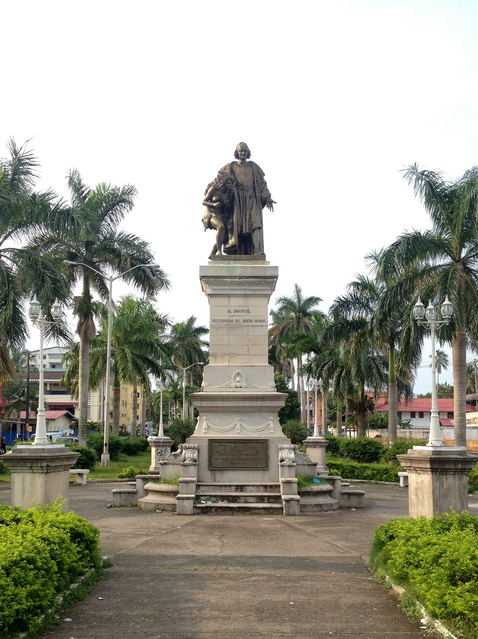 Huesos de Cristóbal Colón están en Sevilla y Dominicana