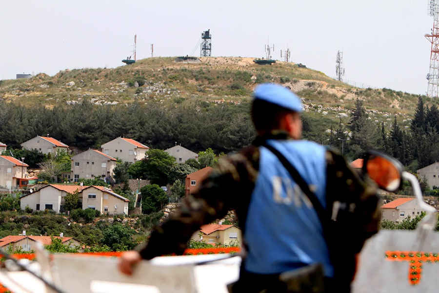 Un tanque israelí dispara de nuevo contra posiciones de la ONU en Líbano