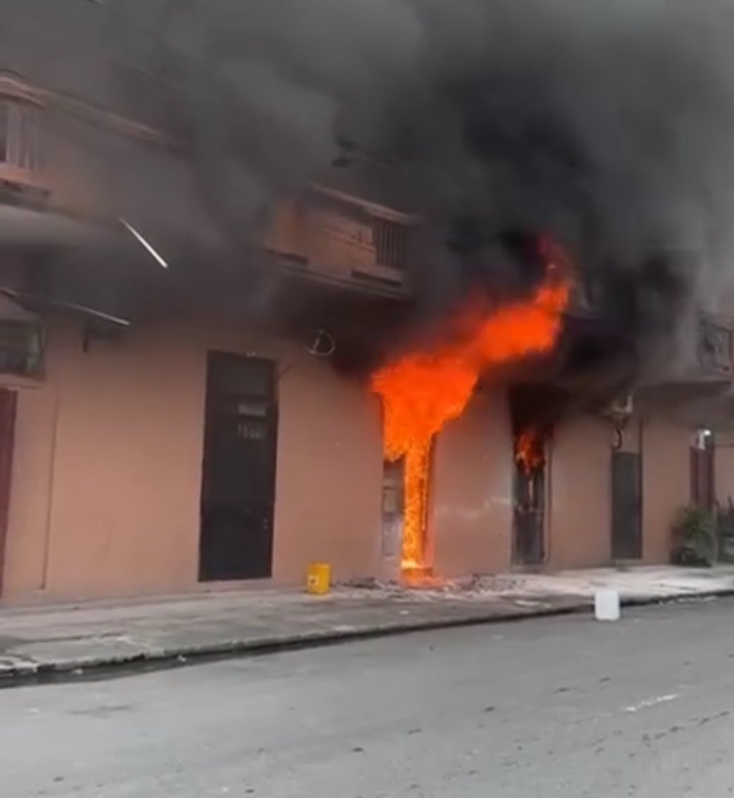 Bomberos sofocan incendio en edificio Magnolia en Calidonia