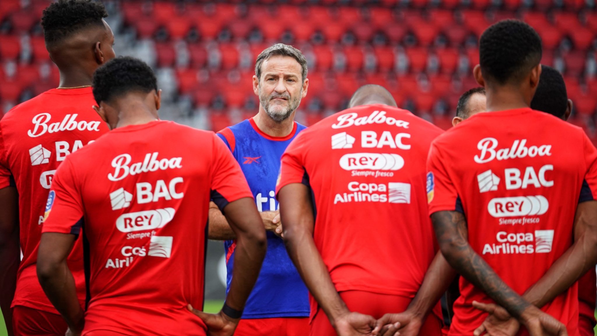 La selección de fútbol viaja a Texas para su primer compromiso amistoso