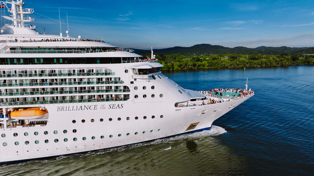 Se inicia temporada de cruceros que transitan por el Canal