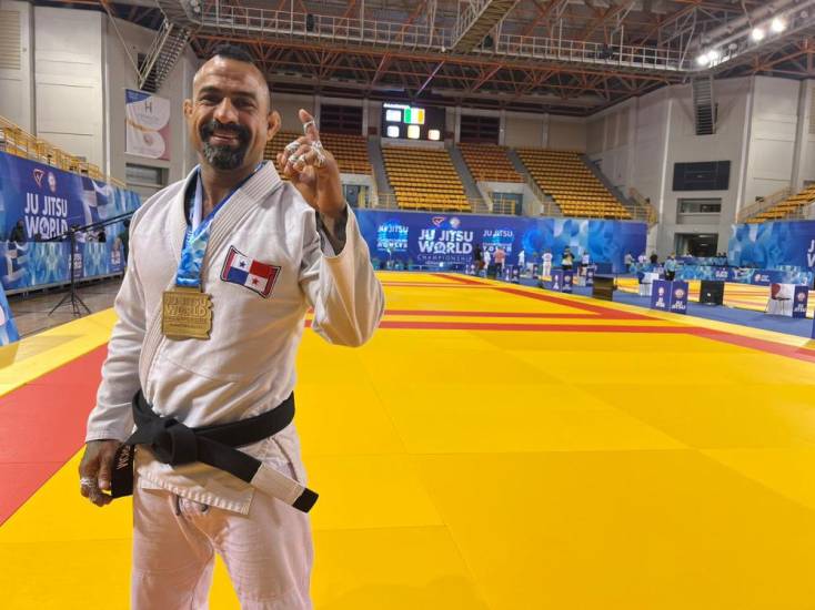 Panameño César Pérez gana oro en Mundial de Jiu-Jitsu de Grecia