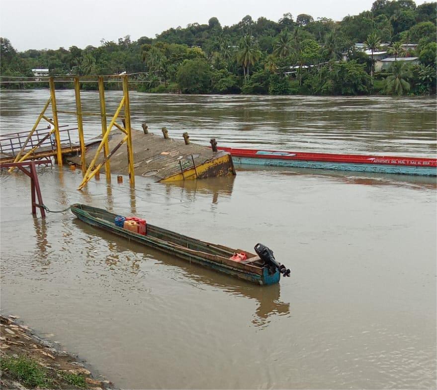 Se desploma estructura del puerto en Yaviza por las fuertes lluvias