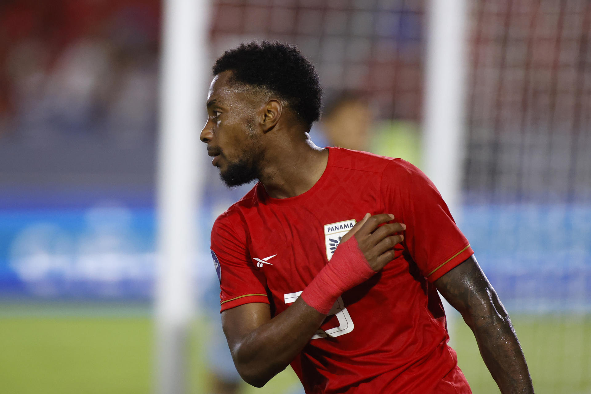 Panamá empata 2-2 con Costa Rica y clasifica al Final Four