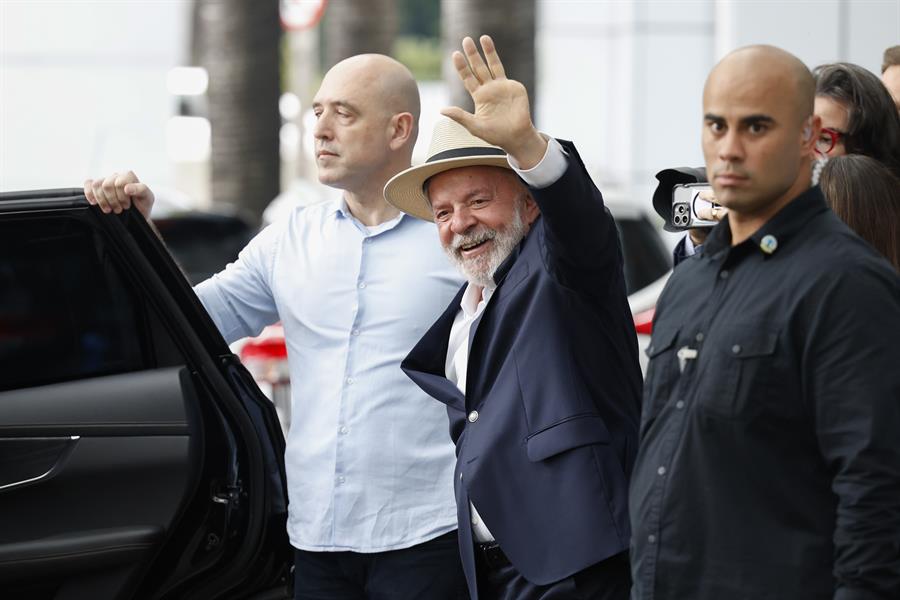 Lula da Silva vuelve a la casa presidencial tras un control médico