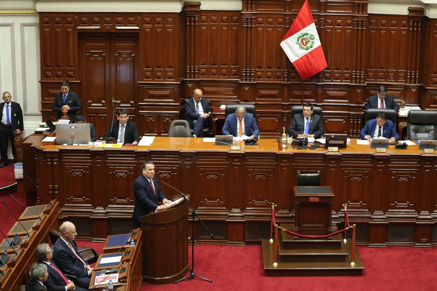 Fiscalía de Perú investiga red de prostitución dentro del Congreso