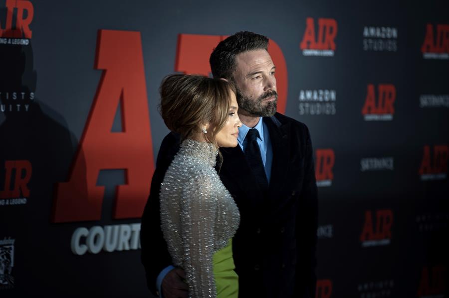 Jennifer López y Ben Affleck están oficialmente divorciados