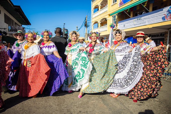 Piden cambiar próximas fechas del Desfile de las Mil Polleras