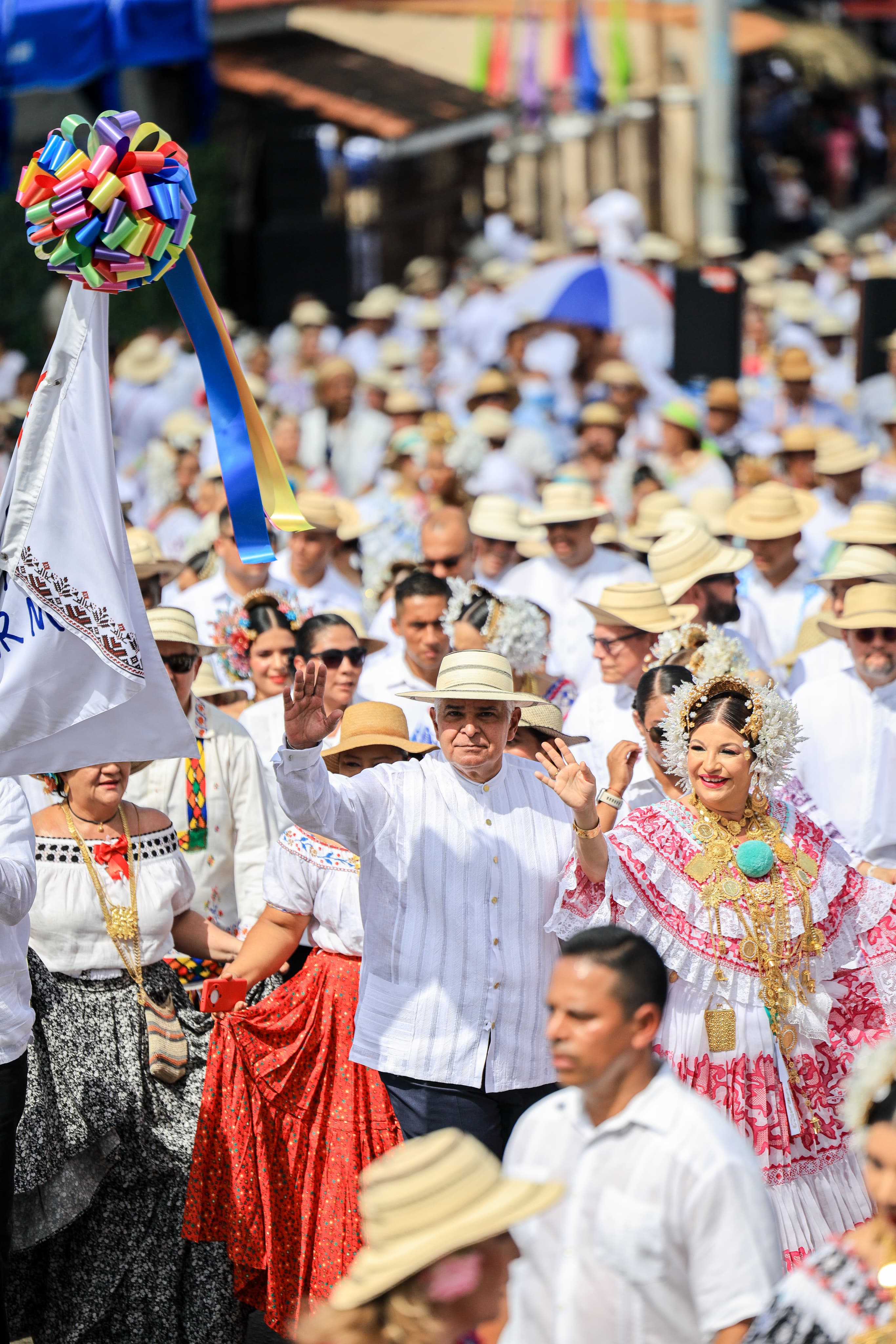 Mulino destaca el traje típico más lindo del mundo en Desfile de las Mil Polleras