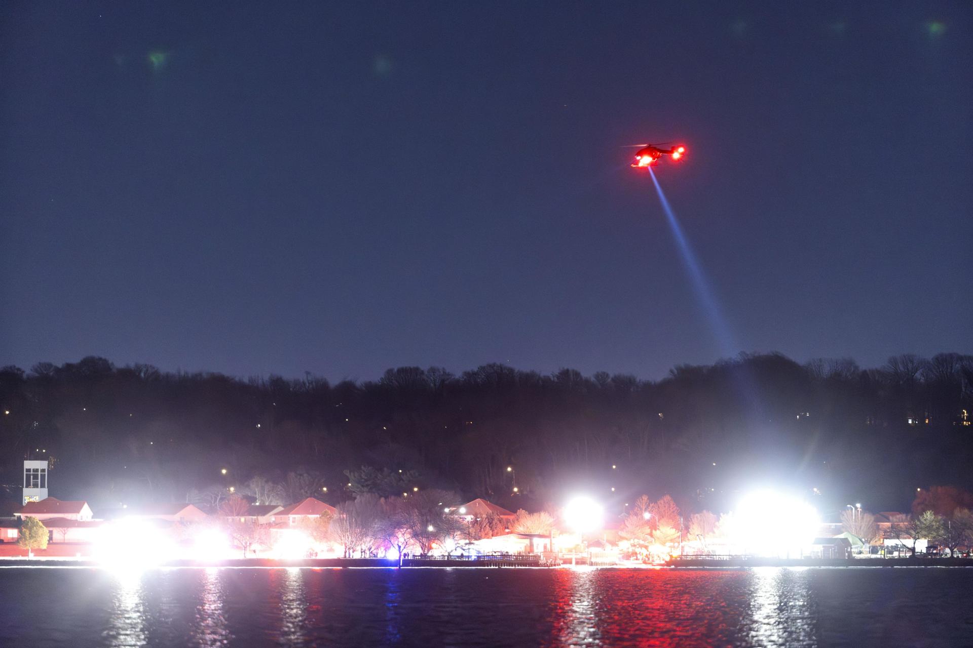 Al menos 20 muertos en accidente aéreo en Washington