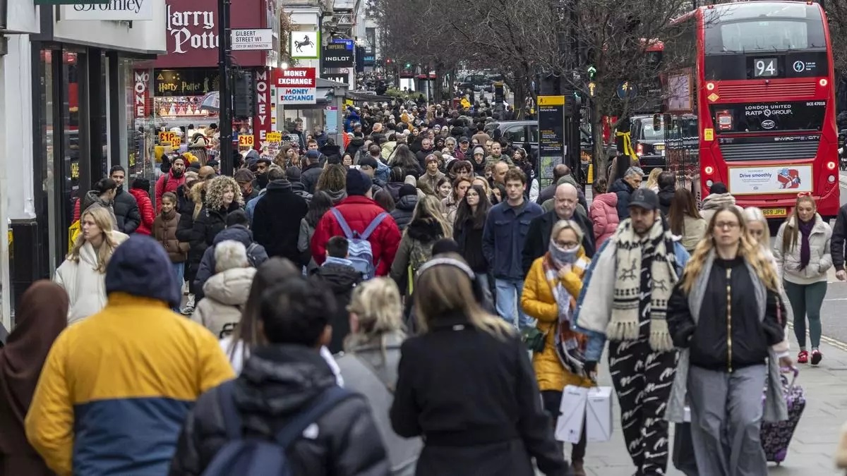 Más de la mitad de los jóvenes británicos se muestran a favor de una dictadura en el Reino Unido