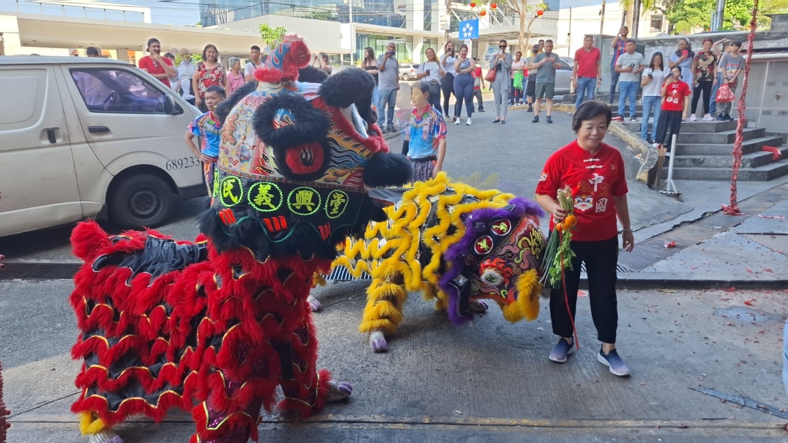 Comunidad china celebra su Año Nuevo en medio de polémica sobre el Canal