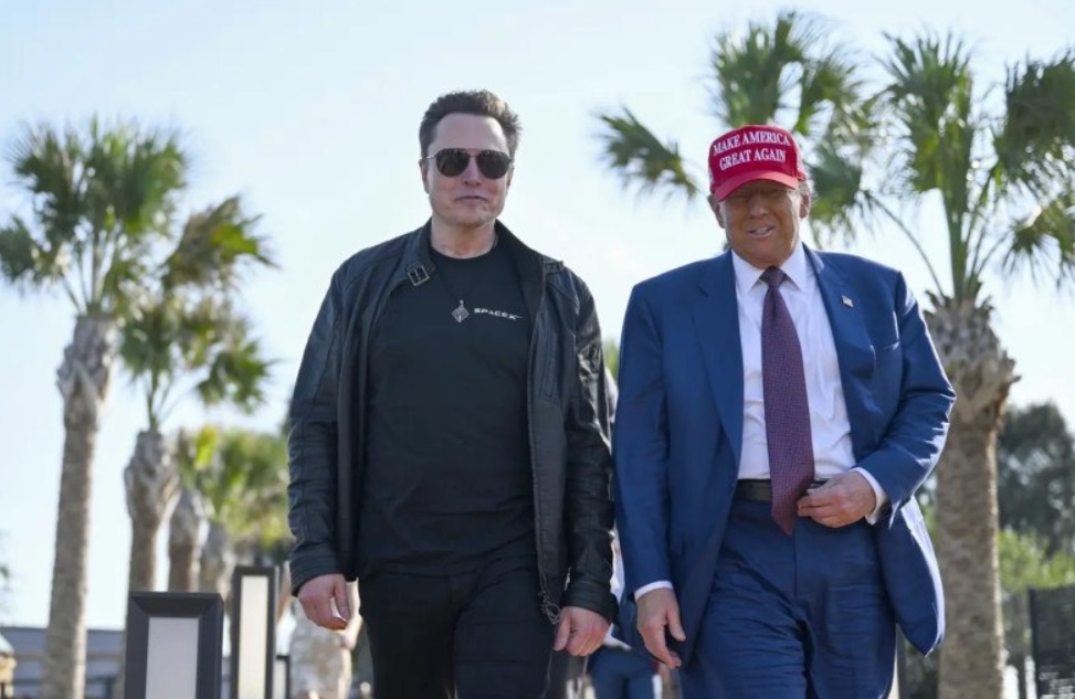 Musk usa X y su puesto en la Casa Blanca para impulsar prioridades de Trump e intimidar