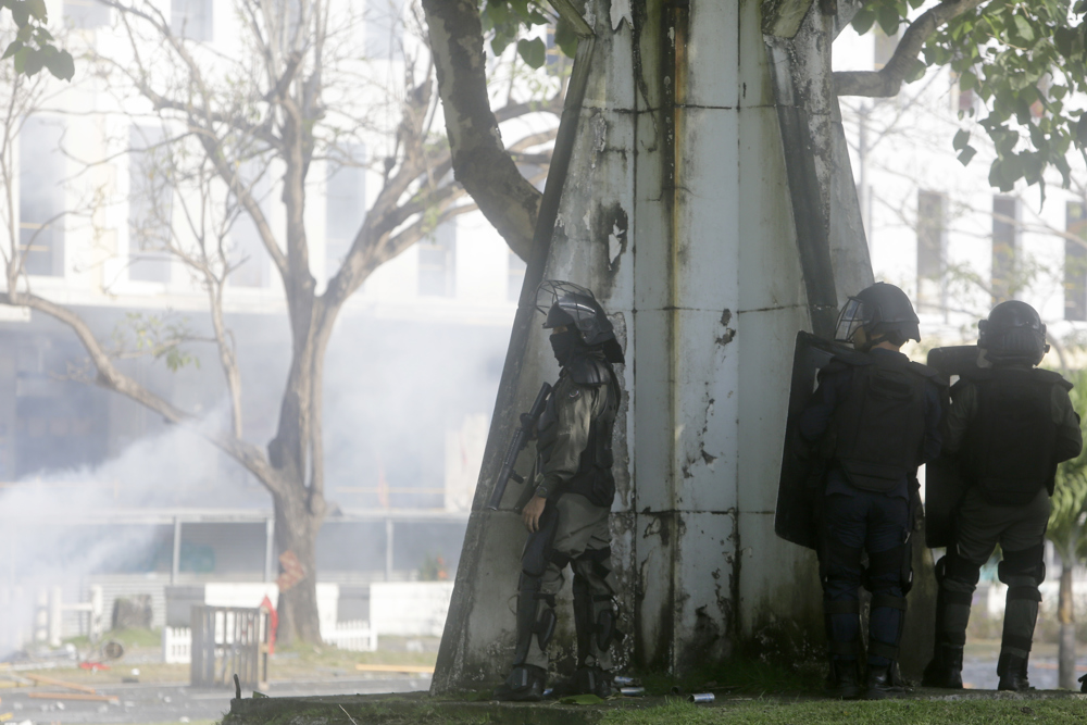 Policías heridos y sindicalistas detenidos tras enfrentamientos con el SUNTRACS