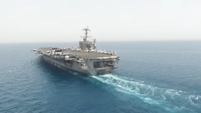 Choque entre el USS Harry S. Truman y un granelero con bandera panameña cuestiona seguridad de portaaviones de EEUU