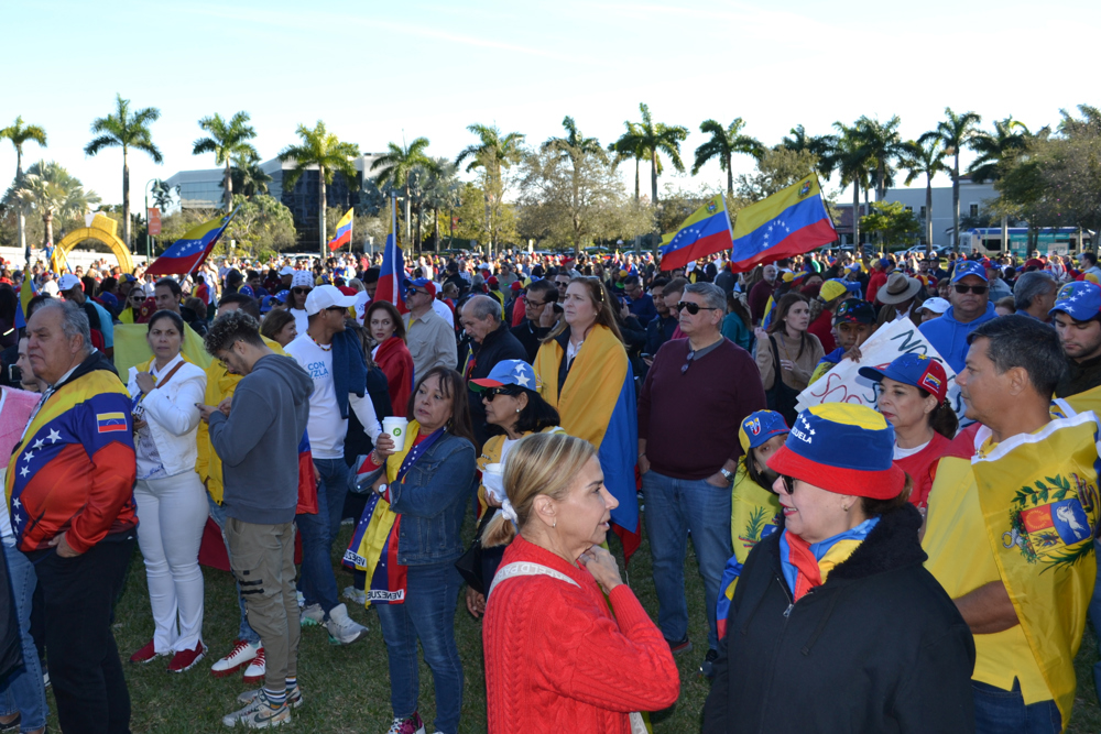 Venezolanos en EE UU se sienten traicionados y abandonados por Trump