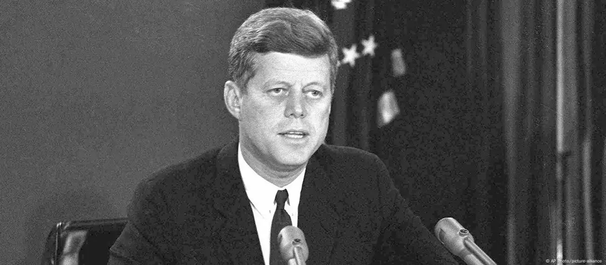 Desclasifican documentos sobre el asesinato de Kennedy