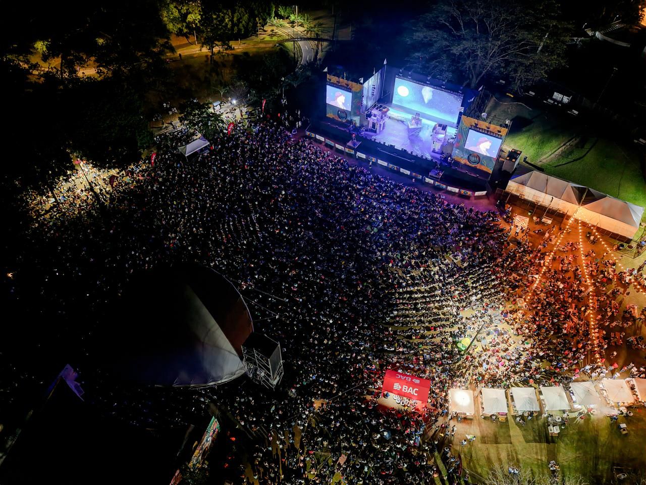 Lleno total en Musical 1903 en el Anfiteatro del Parque Omar