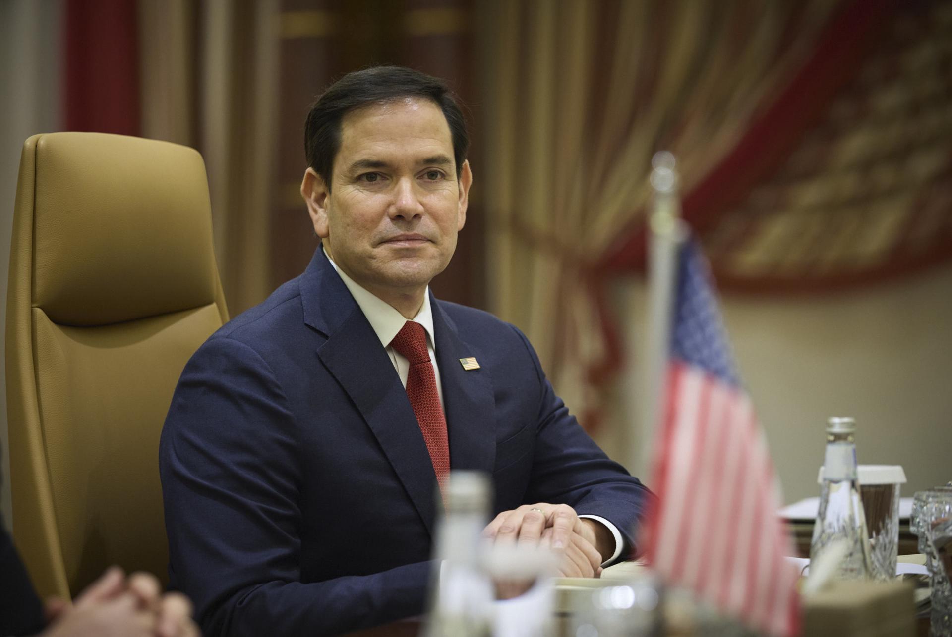 Rubio advierte posibles sanciones a Venezuela si no acepta vuelos de deportación