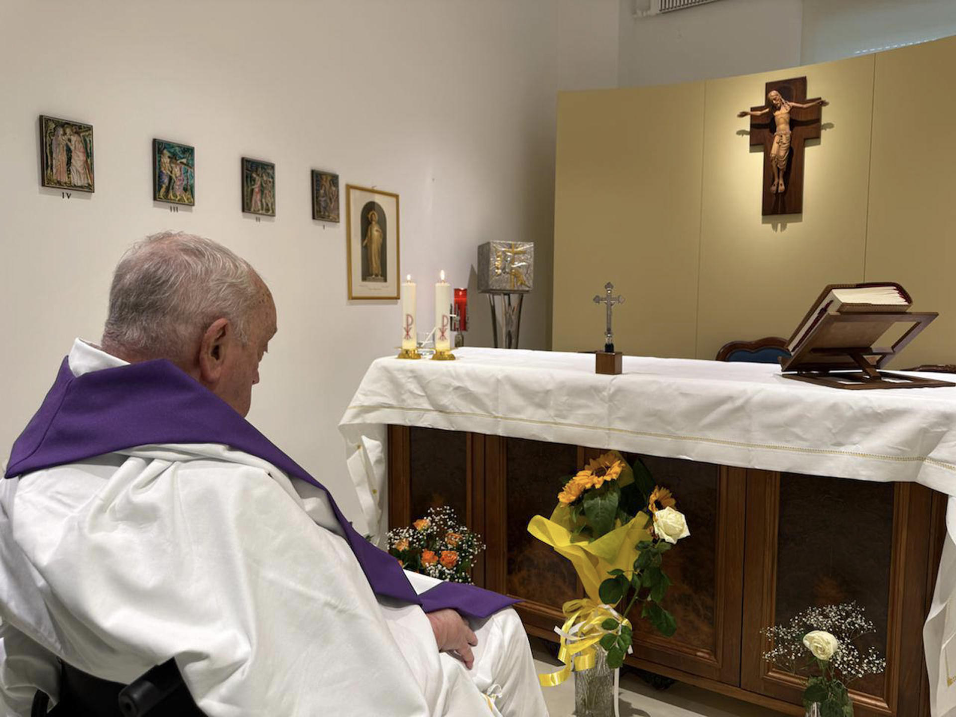 El Papa ya no necesita ventilación mecánica por las noches