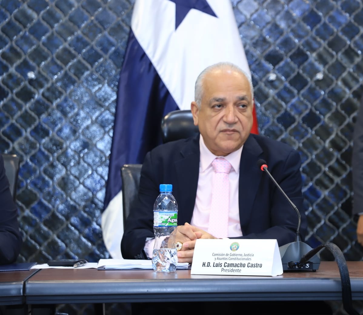 Buscan establecer sanciones para funcionarios que no culminen obras teniendo los fondos