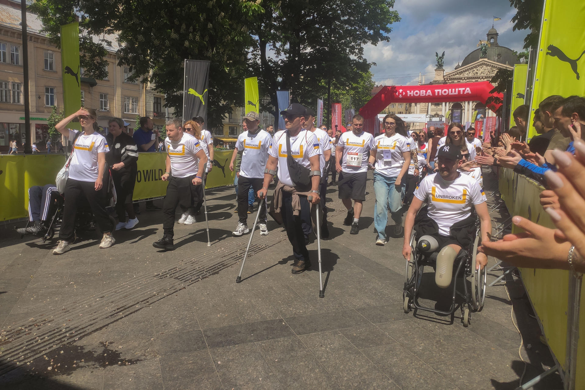 Ucranianos frustrados por inacción de EEUU y Europa ante ataques rusos