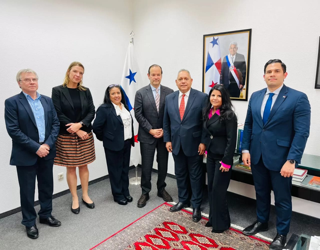 Canciller Martínez-Acha participa en Berlín en reunión ministerial de la ONU sobre mantenimiento de paz