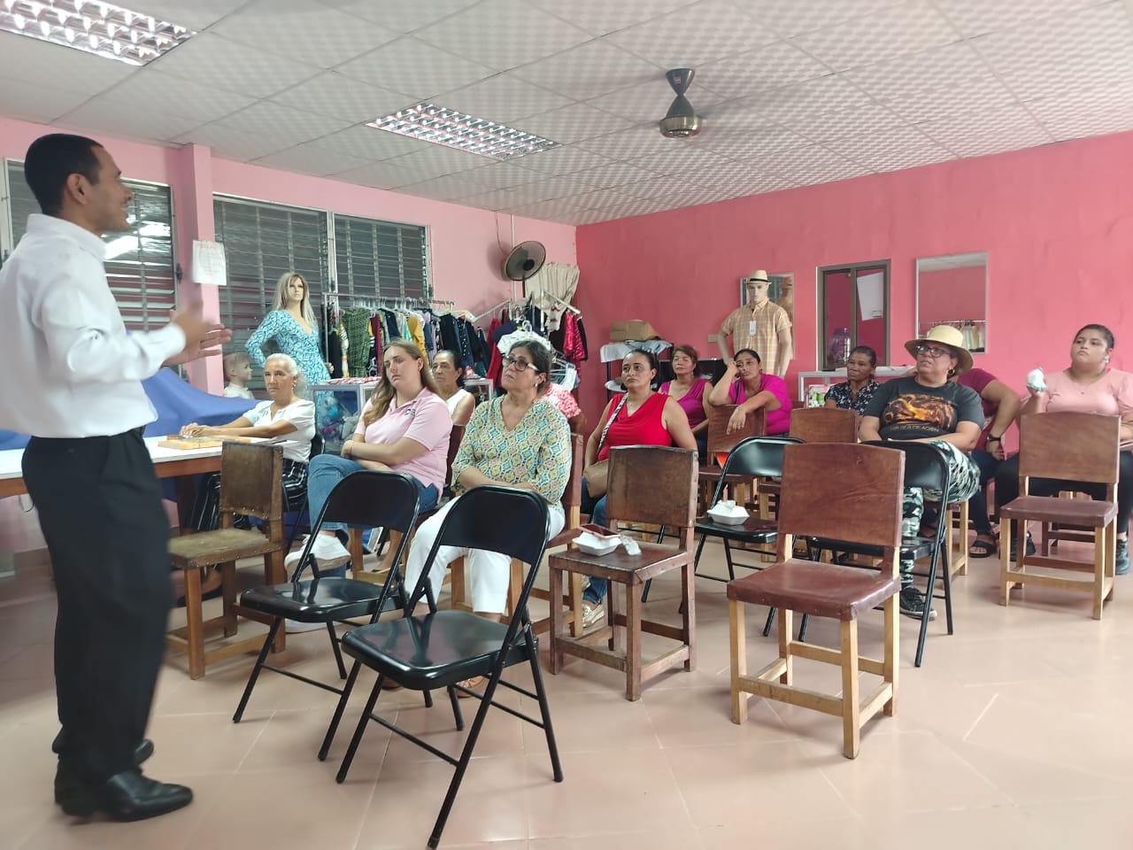 Mi Ambiente fortalece capacidades de liderazgo ambiental en Los Santos