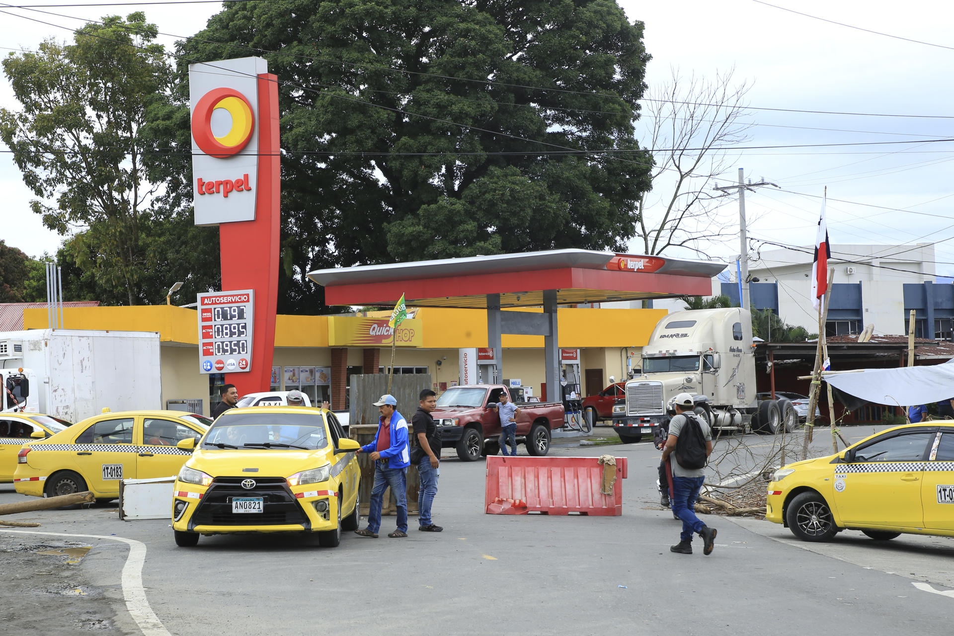 Protestas en Bocas del Toro paralizan 90% del flujo de alimentos