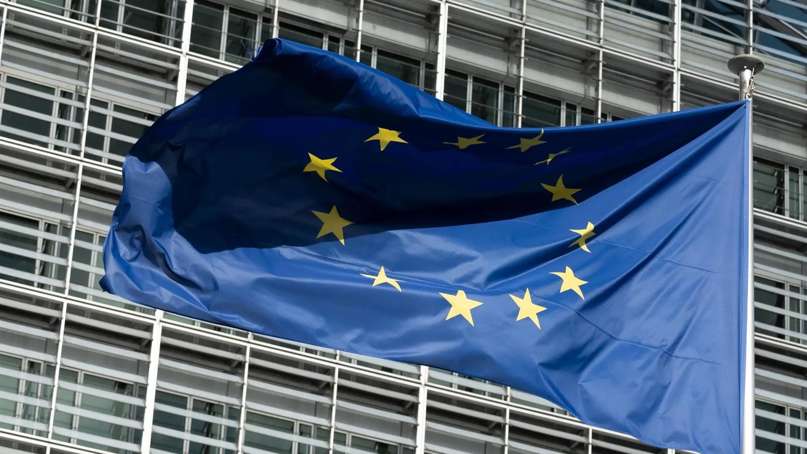 Unión Europea presenta su 19º paquete de sanciones contra Rusia