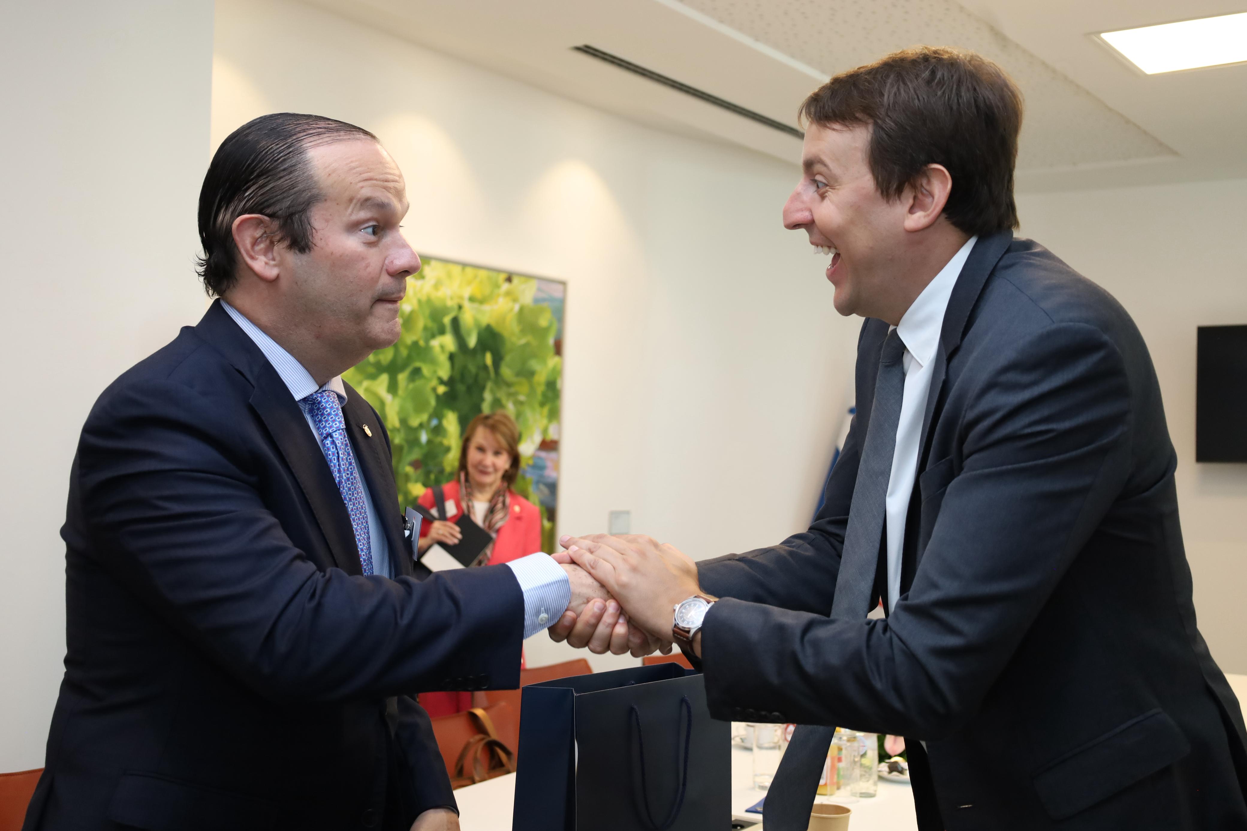 Panamá es socio clave de Europa, resalta canciller Martínez-Acha en reunión con vicepresidente del Parlamento Europeo