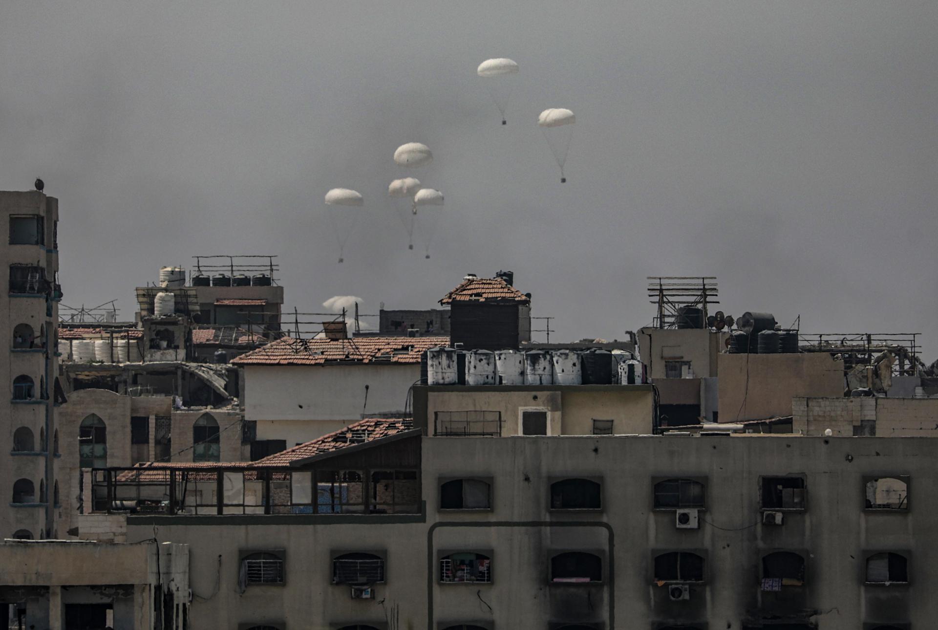 Israel asesina al menos a 60 gazatíes el lunes, 31 de ellos esperaban comida