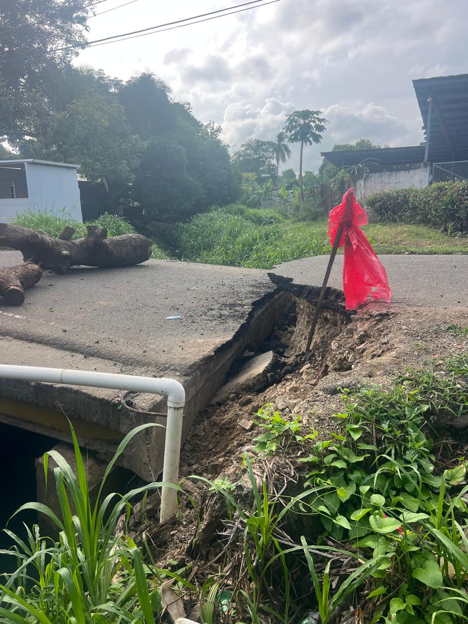 Cierran puente por hundimiento de calle en Chepo