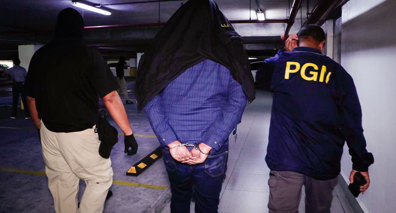 Dictan medidas cautelares a exadministrador de la AIG y otros implicados en el caso Fintek