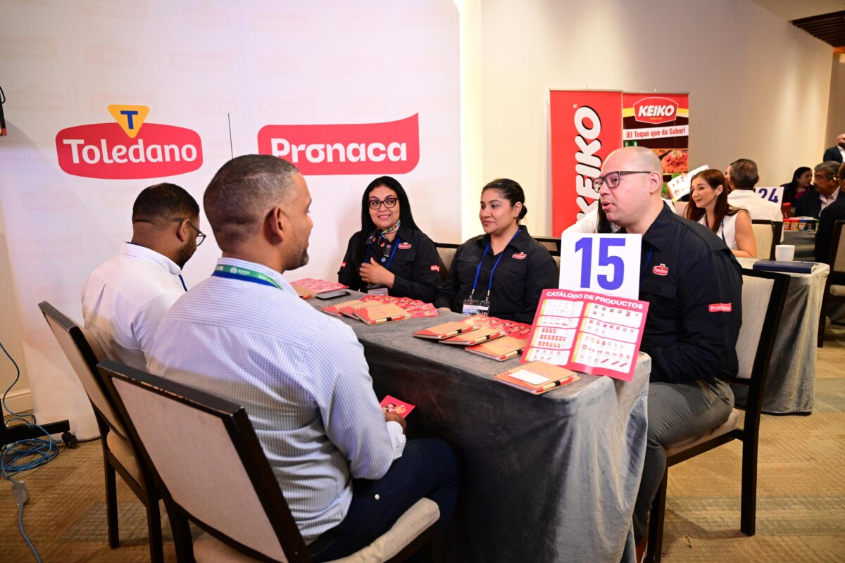 Empresarios panameños abren nueva etapa comercial en República Dominicana