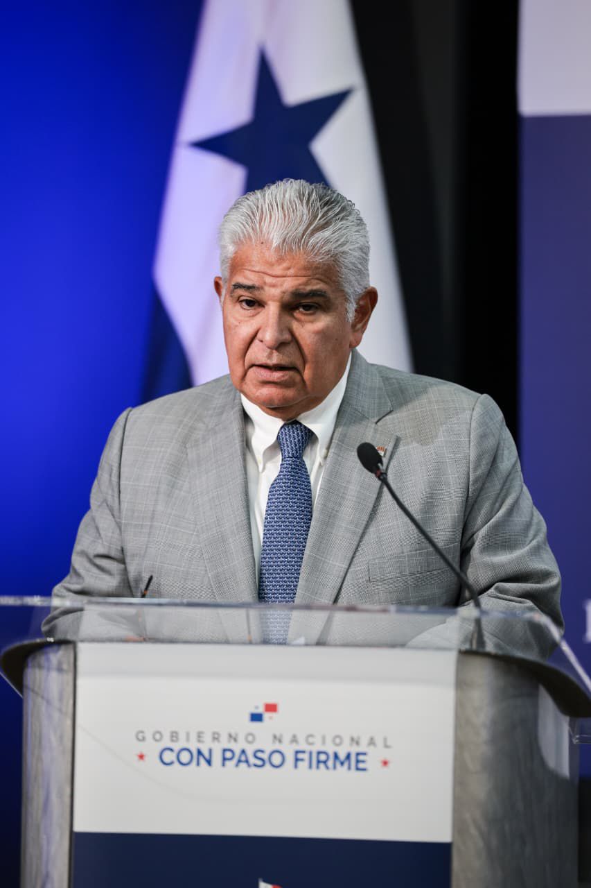 Mulino viaja este miércoles a Brasil con una numerosa delegación de políticos y empresarios