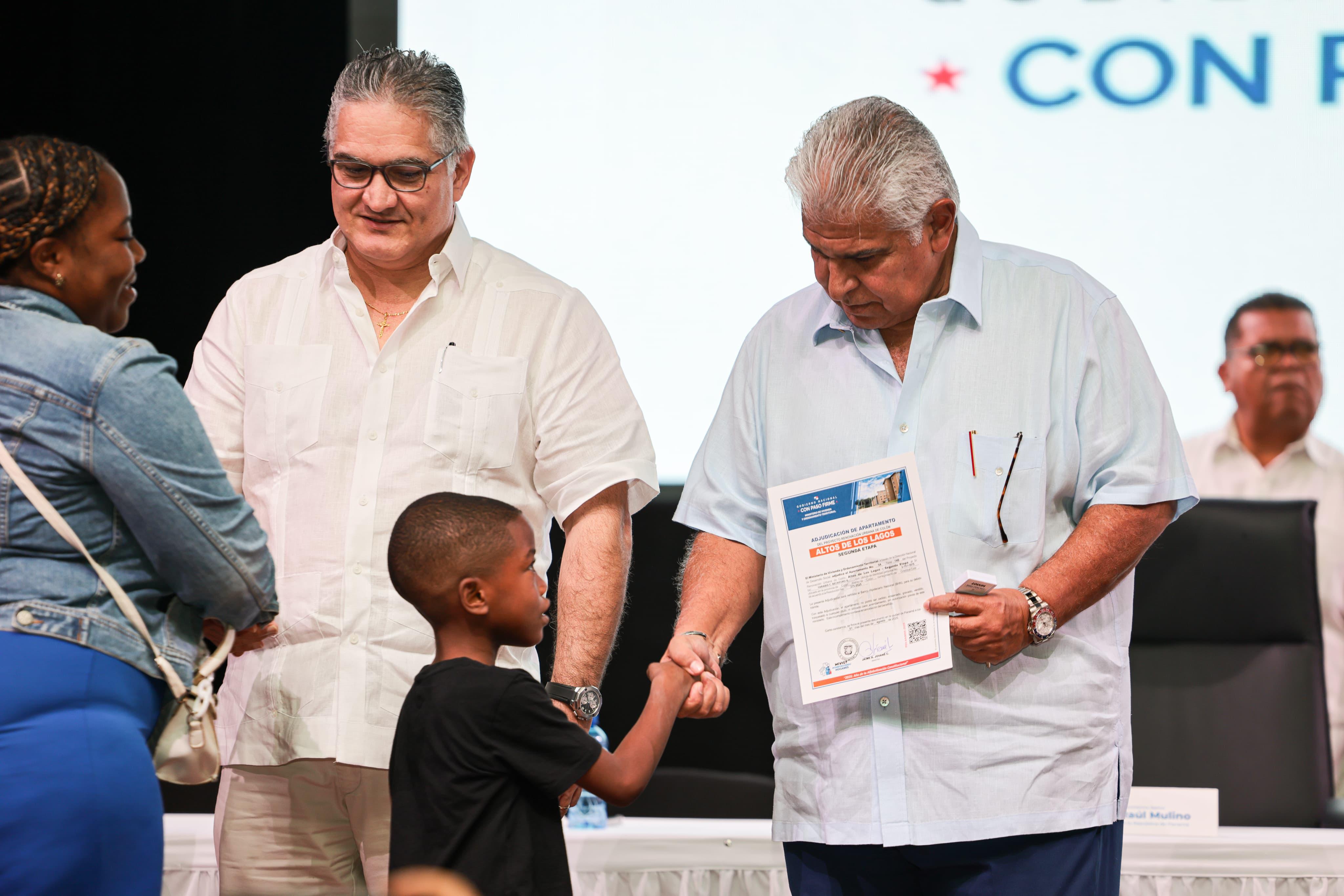 Mulino entrega más de 500 apartamentos en Colón