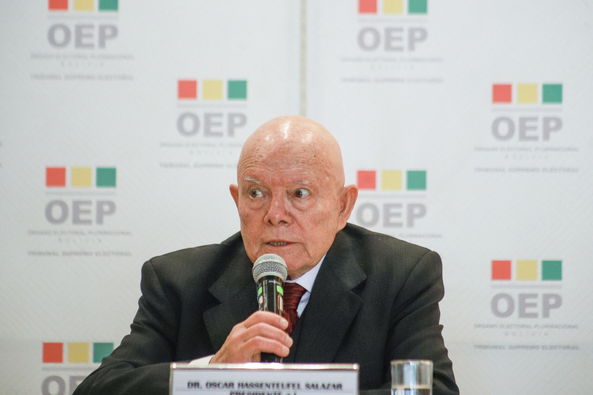 Óscar Hassenteufel: El jurista que devolvió la confianza al proceso electoral en Bolivia