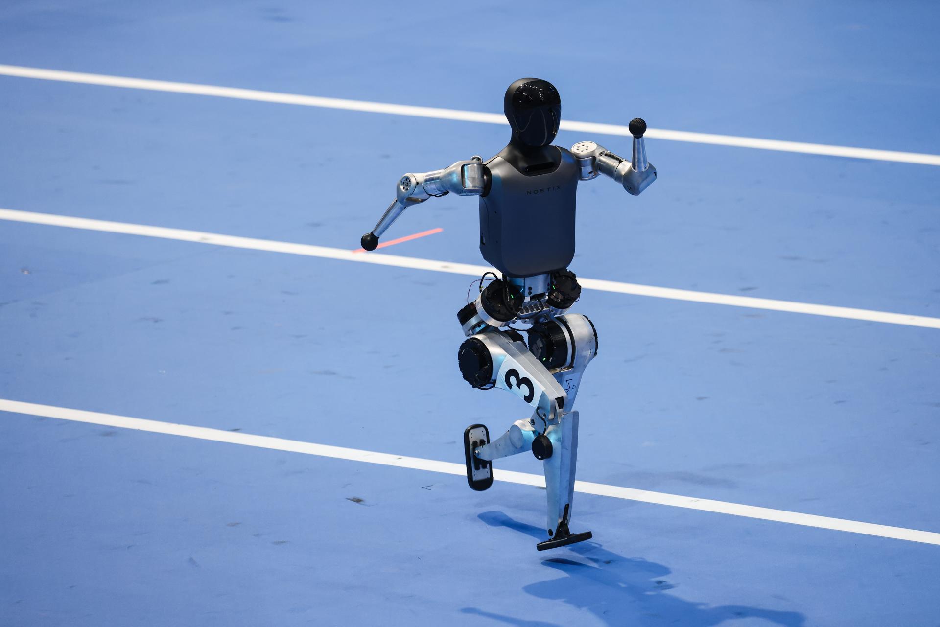 Pekín inaugura los primeros Juegos Mundiales de Robots Humanoides