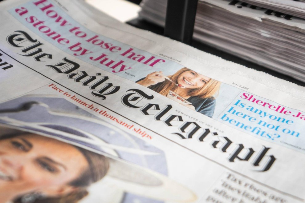 ONG alertan sobre riesgo de influencia china en la compra del diario The Telegraph